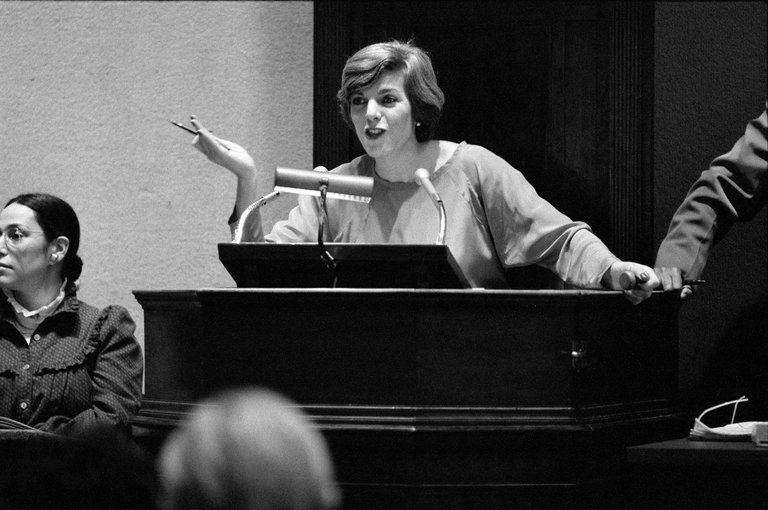 Lorna K in her profession as autioneer